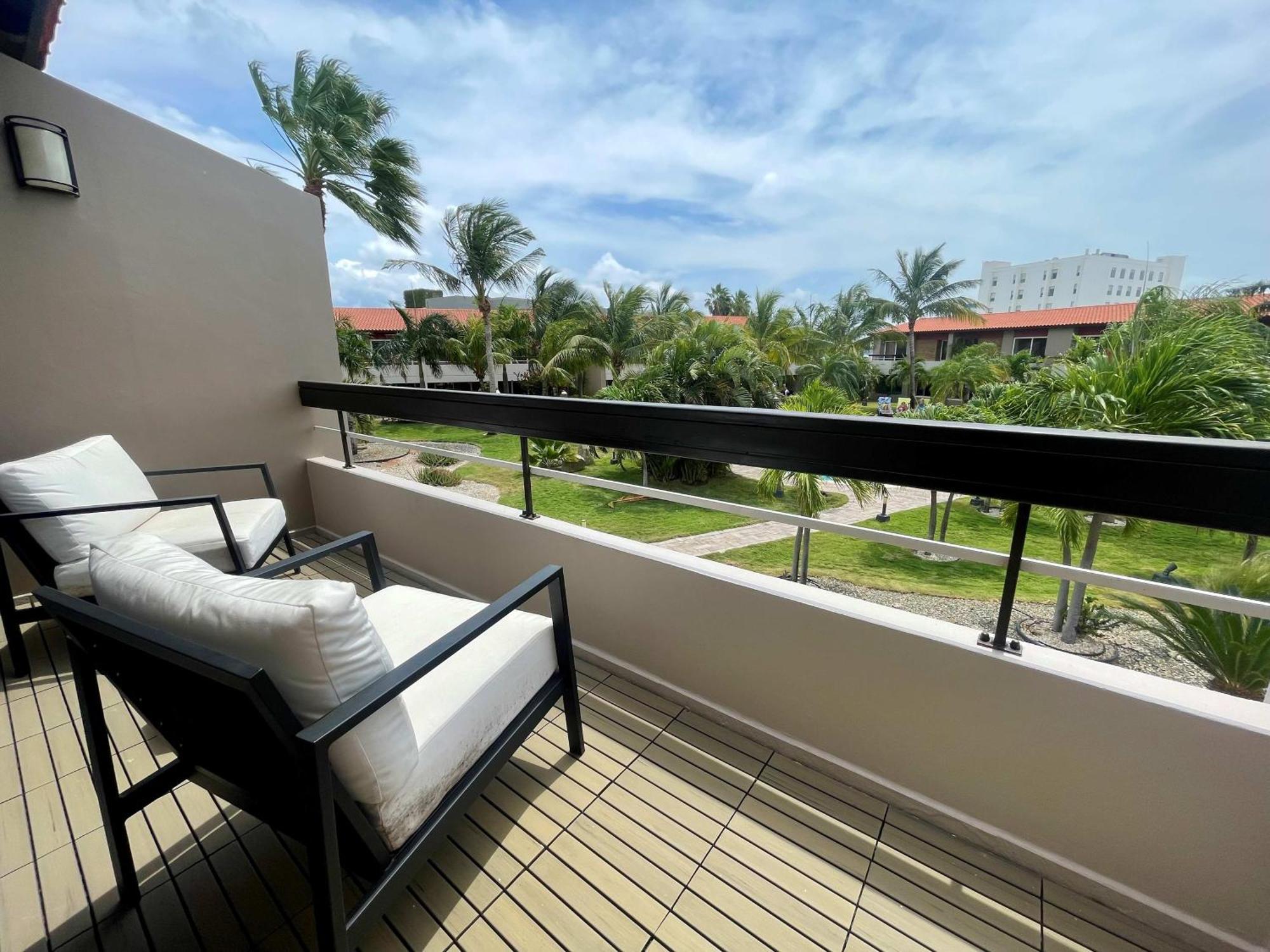 Eagle Beach Steps Away Home Palm Beach Exterior photo